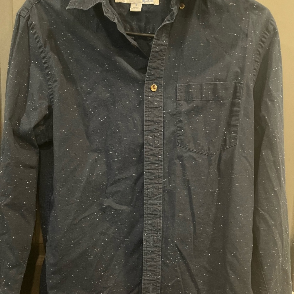 Old Navy Men's Dark Blue Patterned Shirt